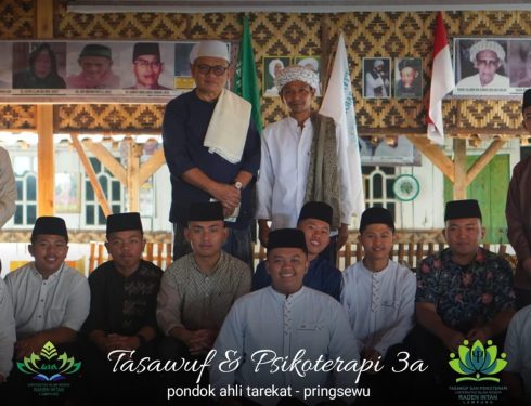 Mahasiswa Prodi TP Melaksanakan kegiatan Kuliah Lapangan matakuliah Tarekat dan Suluk di Ponpes Nurul Muttaqin, Pringsewu.